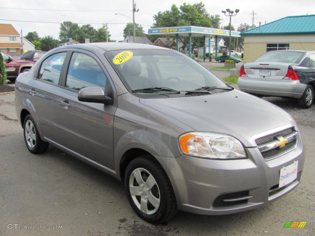 2010 Aveo LT Sedan - Medium Gray / Charcoal photo #18