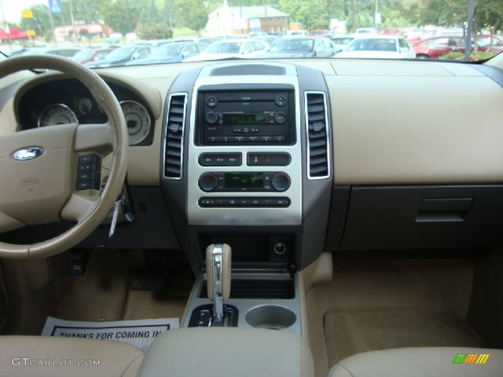 2007 Edge SEL Plus AWD - Carbon Metallic / Camel photo #27