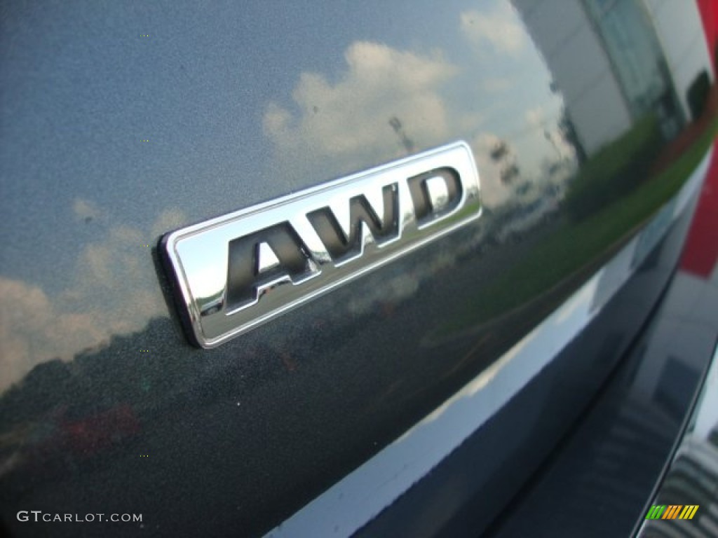 2007 Chrysler 300 C HEMI AWD Marks and Logos Photo #54105591