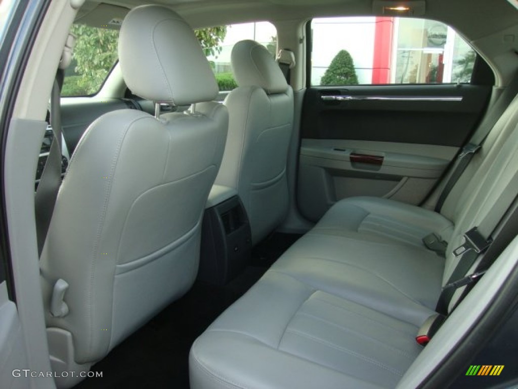 Dark Slate Gray/Light Slate Gray Interior 2007 Chrysler 300 C HEMI AWD Photo #54105753