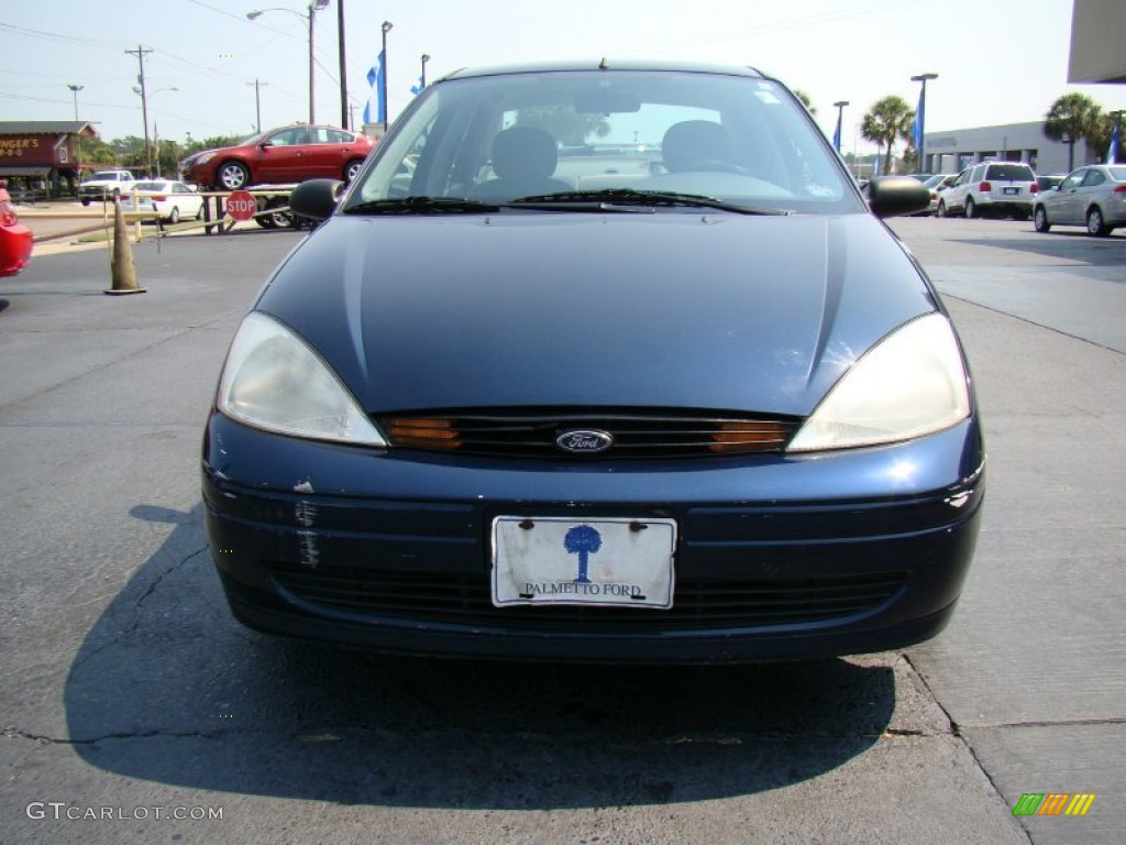2001 Focus LX Sedan - Twilight Blue Metallic / Medium Graphite Grey photo #3