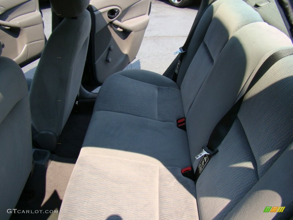 2001 Focus LX Sedan - Twilight Blue Metallic / Medium Graphite Grey photo #12