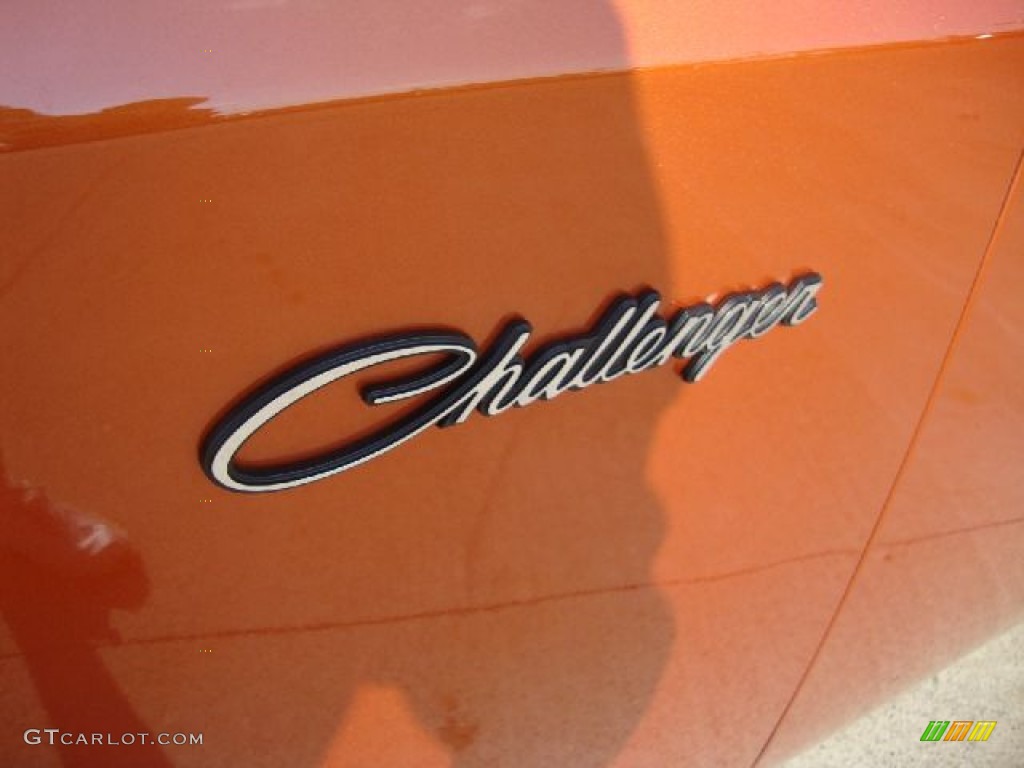 2011 Challenger R/T Classic - Toxic Orange Pearl / Dark Slate Gray photo #35