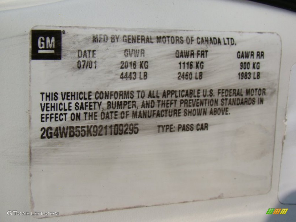 2002 Regal LS - White / Medium Gray photo #28