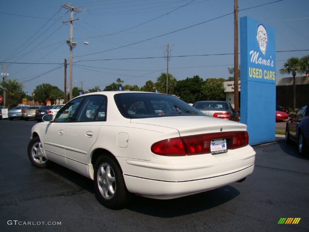 2002 Regal LS - White / Medium Gray photo #33
