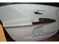 Black - Venza I4 Photo No. 12