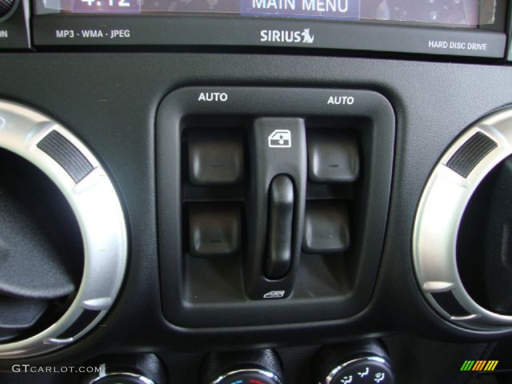 2012 Jeep Wrangler Unlimited Sahara 4x4 Controls Photo #54111862
