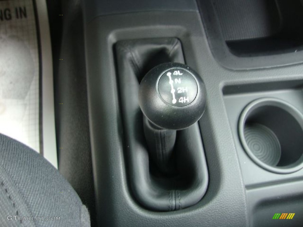 2012 Dodge Ram 3500 HD ST Crew Cab 4x4 Dually Controls Photo #54114102