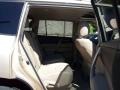 Sandy Beach Metallic - Highlander Sport 4WD Photo No. 16