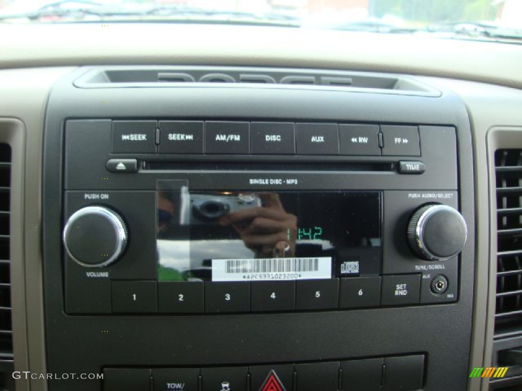 2011 Dodge Ram 1500 ST Crew Cab 4x4 Audio System Photo #54117096