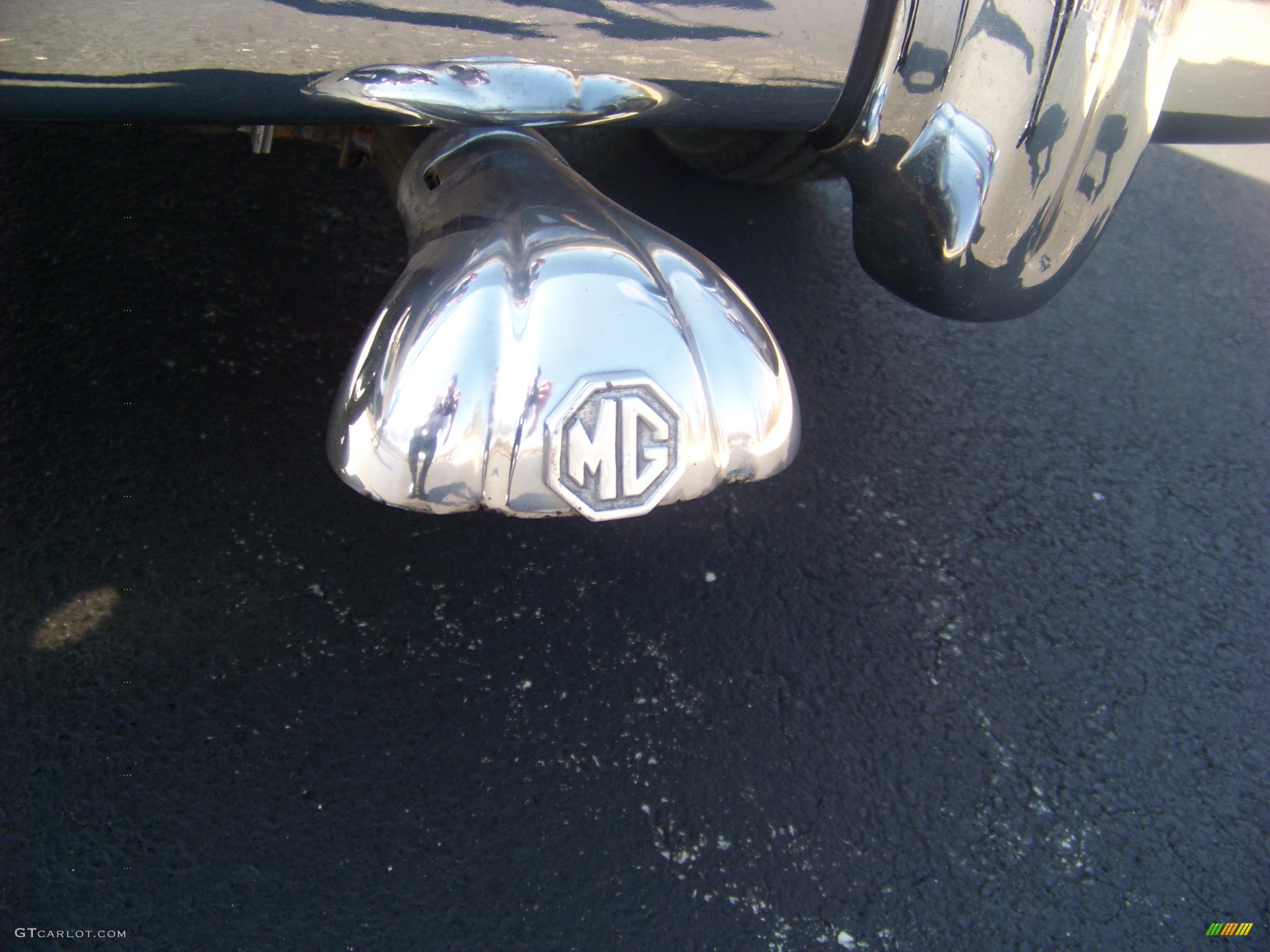 1953 MG TD Roadster Marks and Logos Photos