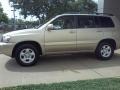 2005 Sonora Gold Pearl Toyota Highlander I4  photo #17