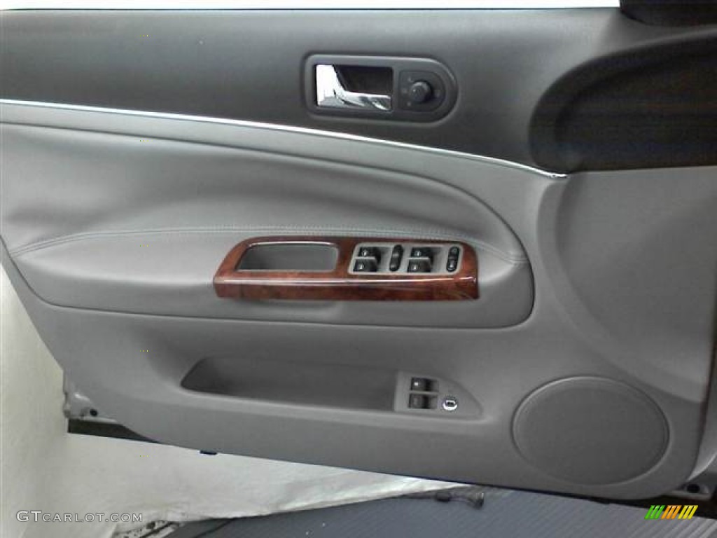 2003 Volkswagen Passat W8 4Motion Sedan Grey Door Panel Photo #54120407
