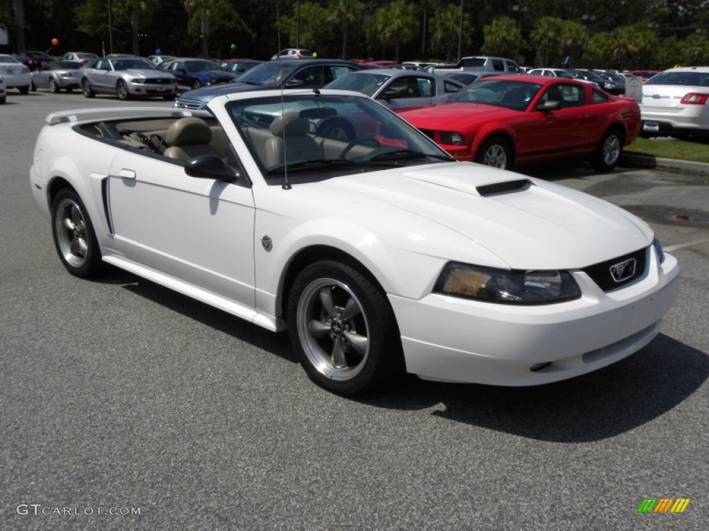 Oxford White 2004 Ford Mustang GT Convertible Exterior Photo #54120597