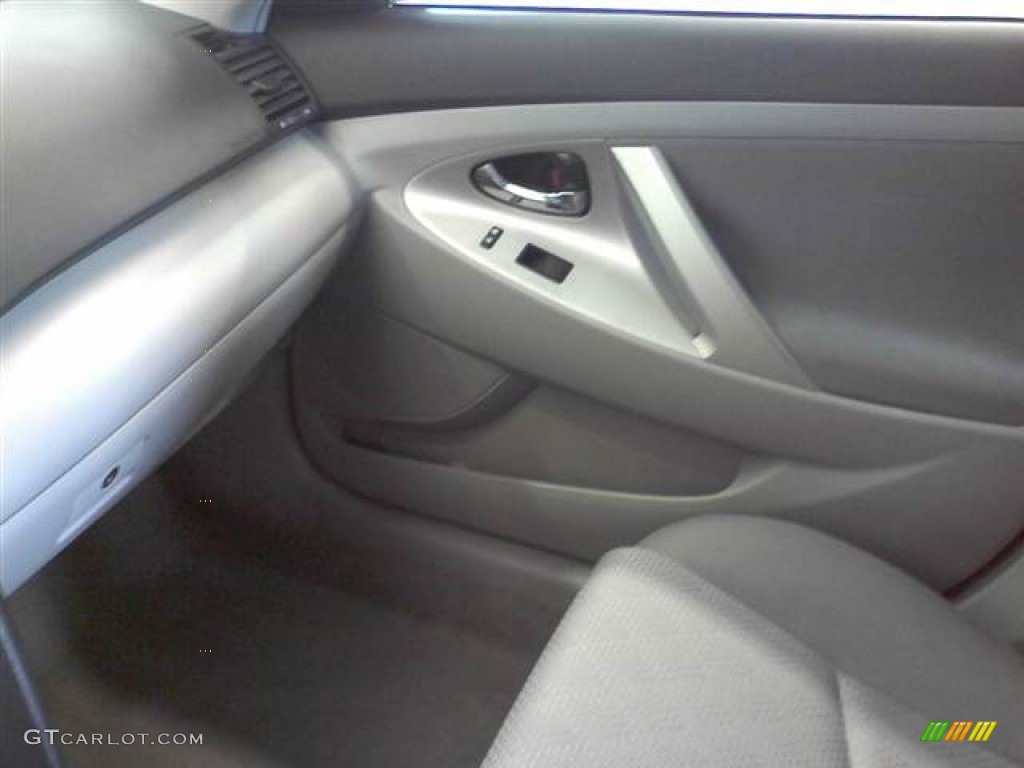 2007 Camry SE V6 - Black / Dark Charcoal photo #11