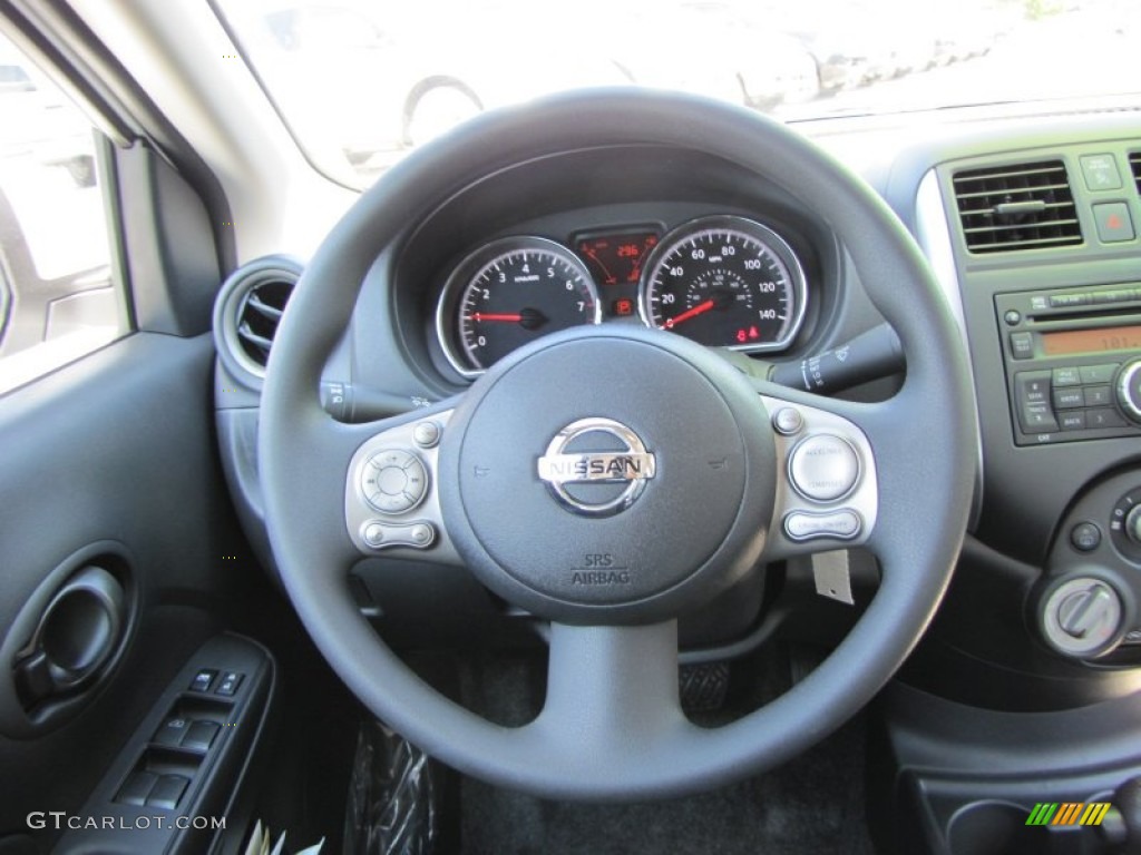 2012 Versa 1.6 SV Sedan - Fresh Powder White / Charcoal photo #10