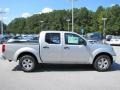 2011 Radiant Silver Metallic Nissan Frontier SV Crew Cab  photo #6