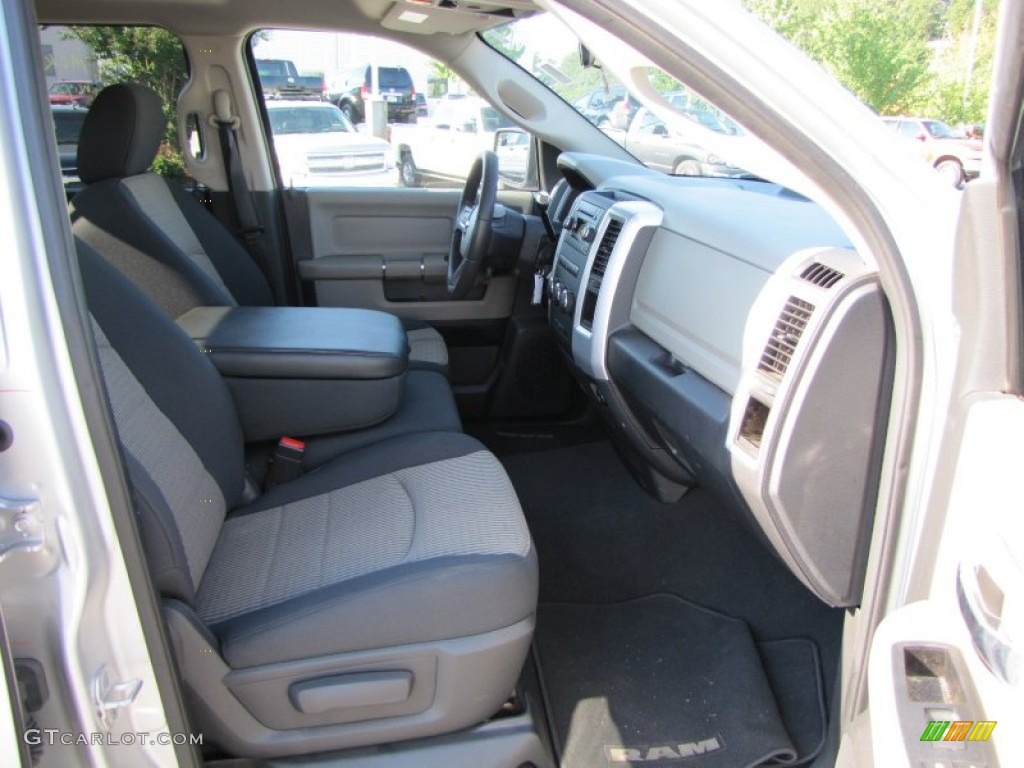 2011 Ram 1500 SLT Quad Cab - Bright Silver Metallic / Dark Slate Gray/Medium Graystone photo #14