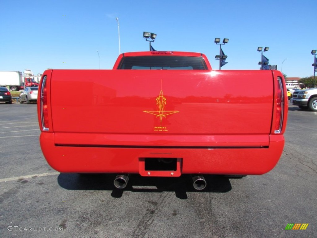 2004 Silverado 1500 LS Regular Cab - Victory Red / Custom Red photo #9