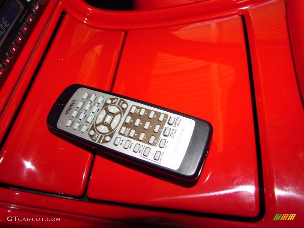 2004 Silverado 1500 LS Regular Cab - Victory Red / Custom Red photo #31