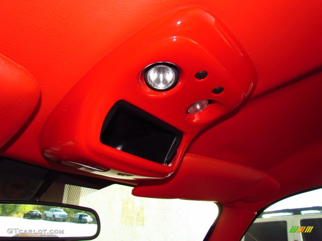 2004 Silverado 1500 LS Regular Cab - Victory Red / Custom Red photo #33