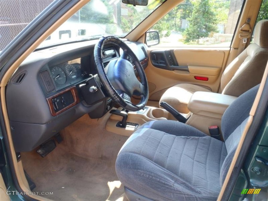 1997 Grand Cherokee Laredo 4x4 - Moss Green Pearl / Camel photo #14