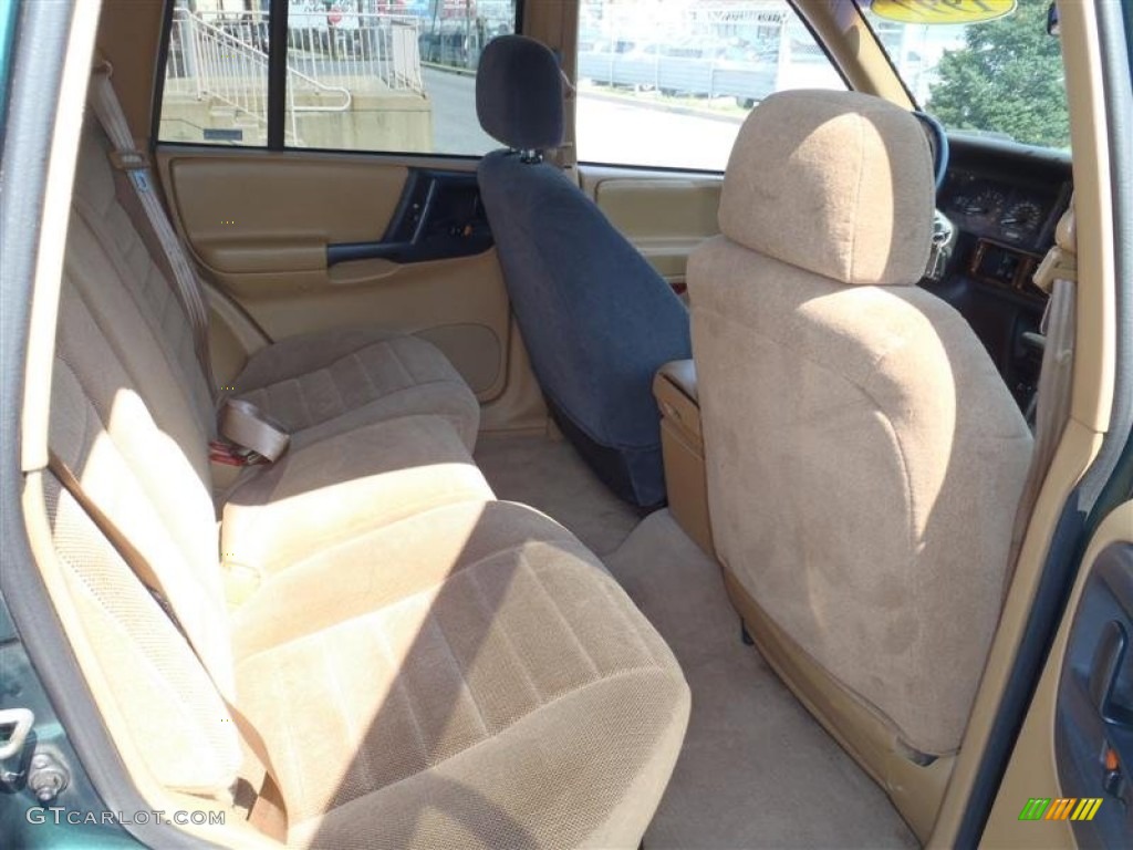 1997 Grand Cherokee Laredo 4x4 - Moss Green Pearl / Camel photo #16