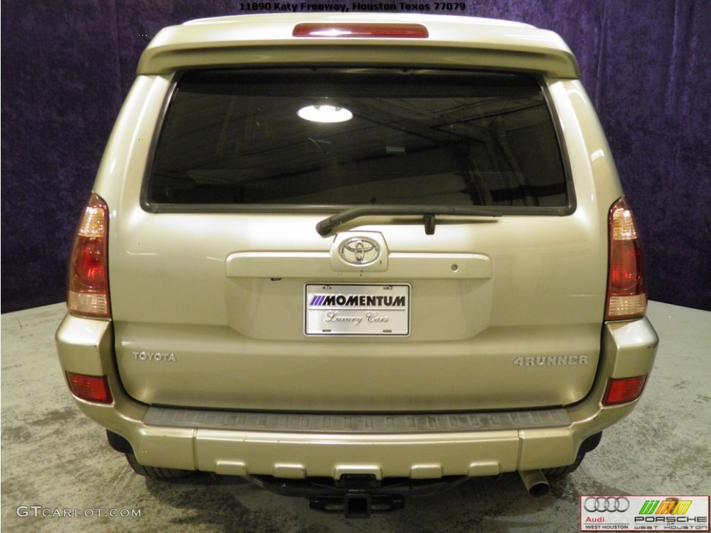 2005 4Runner Limited - Dorado Gold Pearl / Taupe photo #21