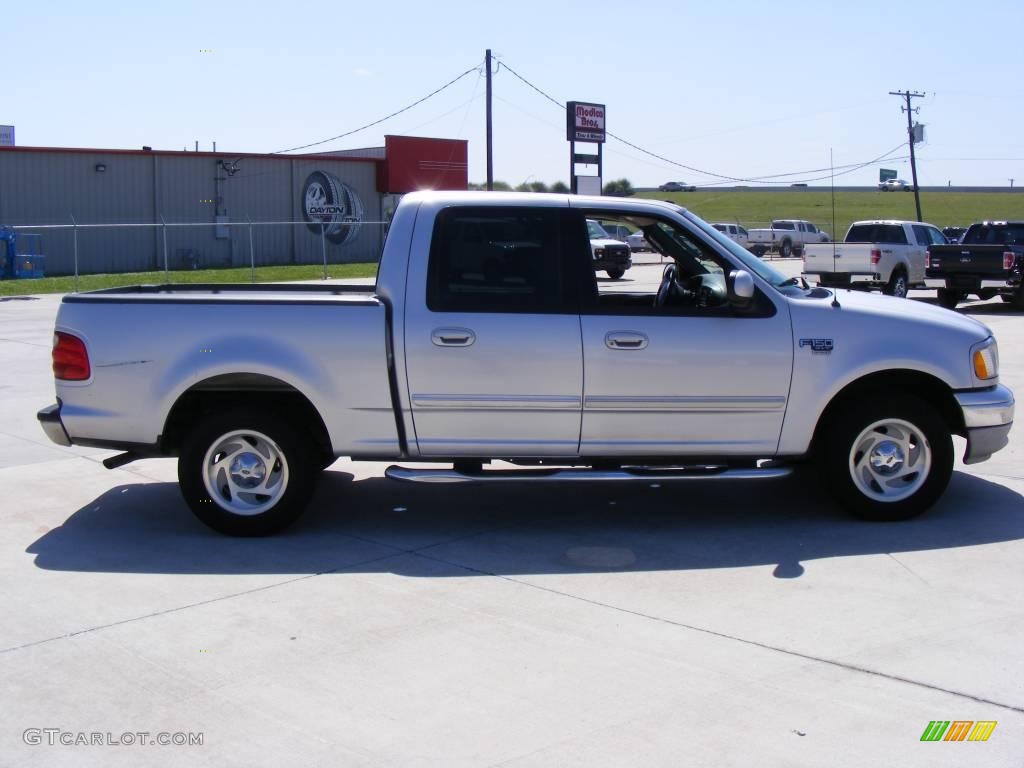 2003 F150 XLT SuperCrew - Silver Metallic / Medium Graphite Grey photo #5
