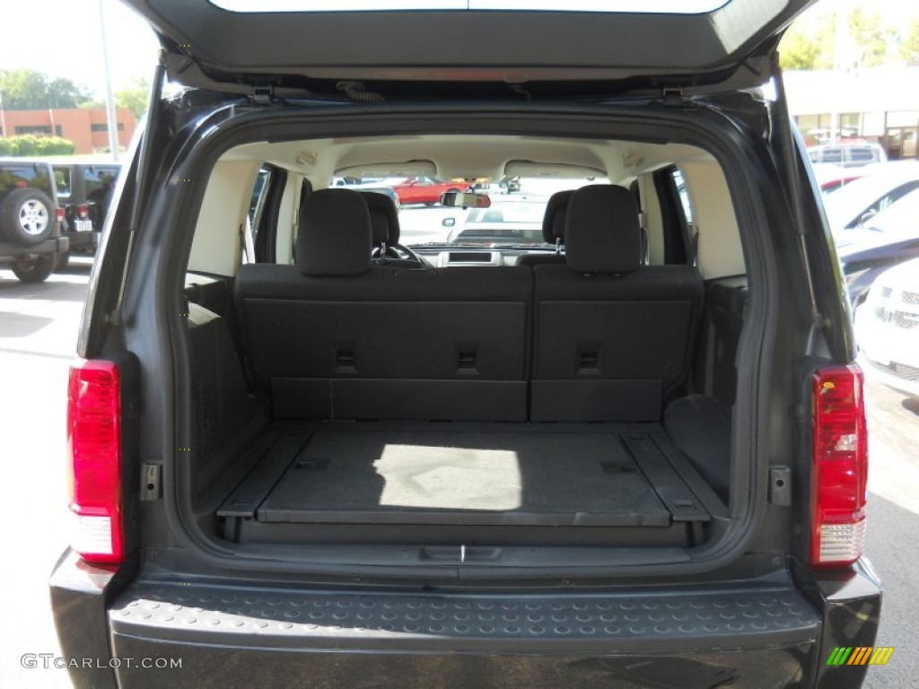 2011 Dodge Nitro Heat 4x4 Trunk Photo #54130245