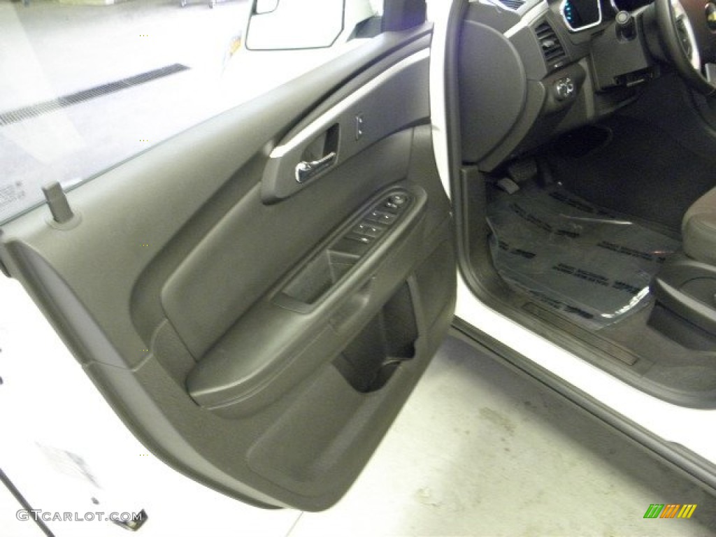 2011 Traverse LT AWD - White / Ebony/Ebony photo #5