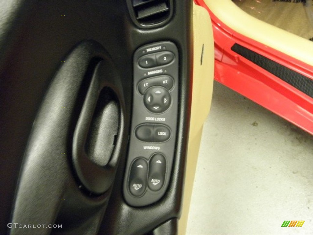 2003 Chevrolet Corvette Coupe Controls Photo #54131307