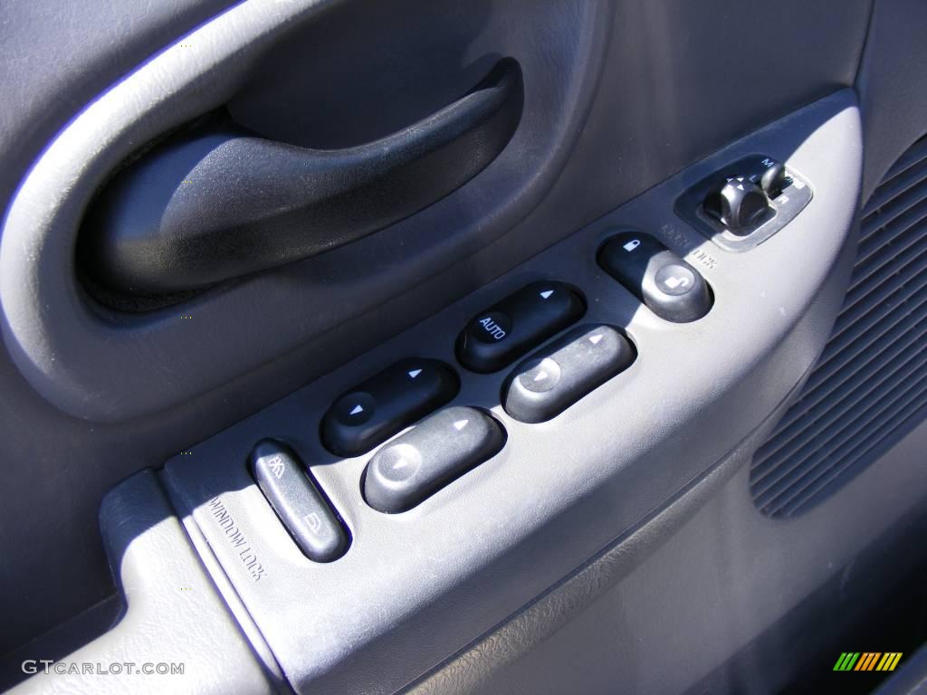 2003 F150 XLT SuperCrew - Silver Metallic / Medium Graphite Grey photo #34