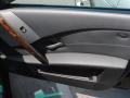 Jet Black - 5 Series 525i Sedan Photo No. 4