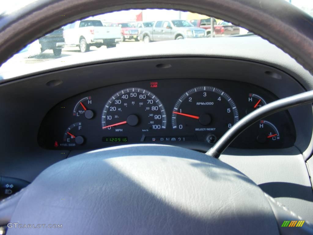2003 F150 XLT SuperCrew - Silver Metallic / Medium Graphite Grey photo #46