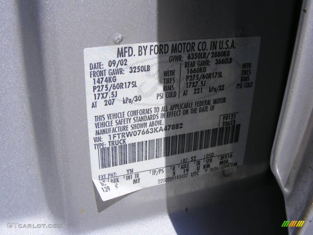 2003 F150 XLT SuperCrew - Silver Metallic / Medium Graphite Grey photo #49