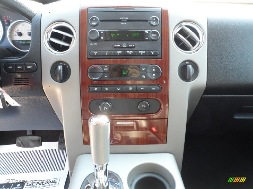 2007 F150 Lariat SuperCrew 4x4 - Oxford White / Black photo #40