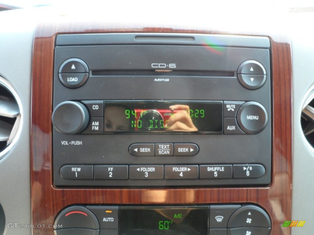 2007 F150 Lariat SuperCrew 4x4 - Oxford White / Black photo #41