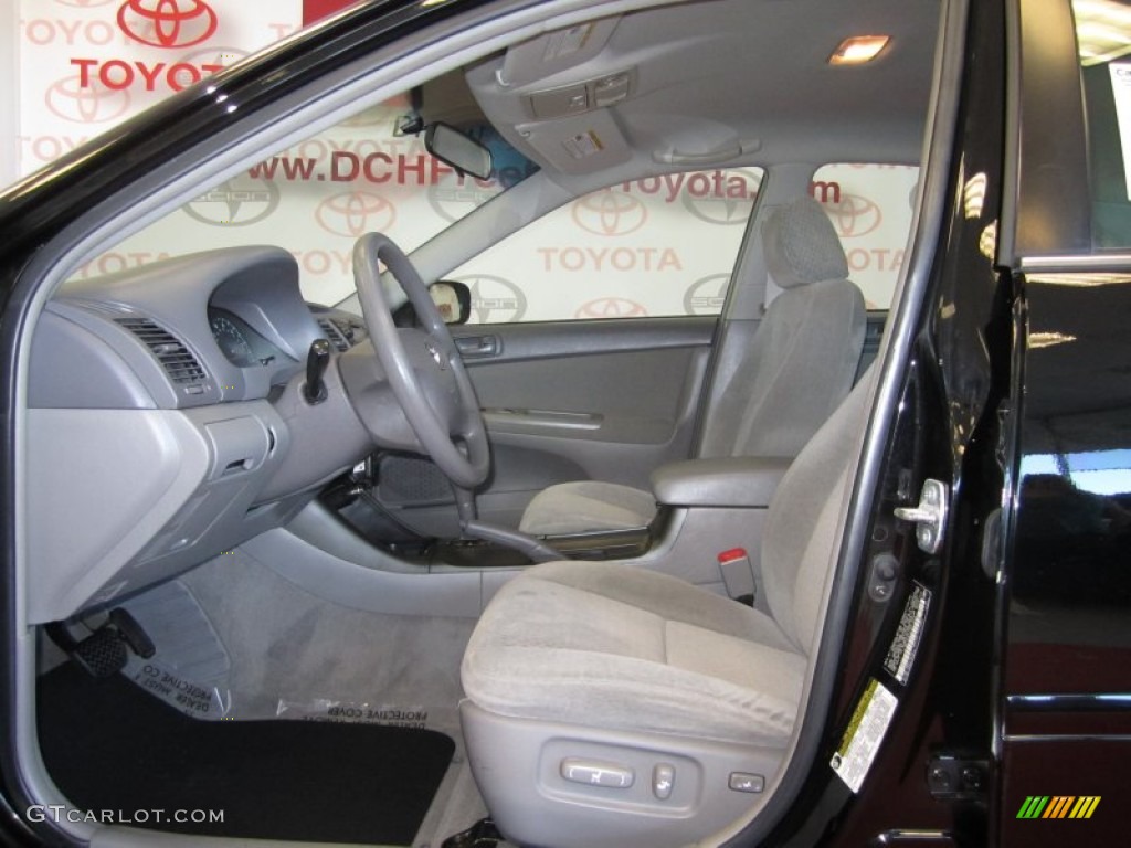 2004 Camry LE V6 - Black / Stone photo #13