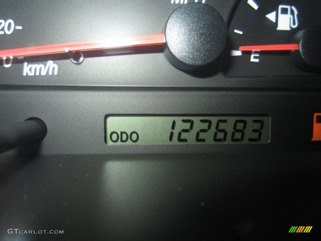 2004 Camry LE V6 - Black / Stone photo #16