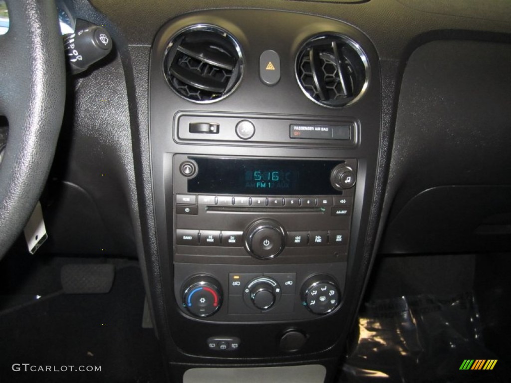 2009 HHR LS - Black / Ebony photo #16