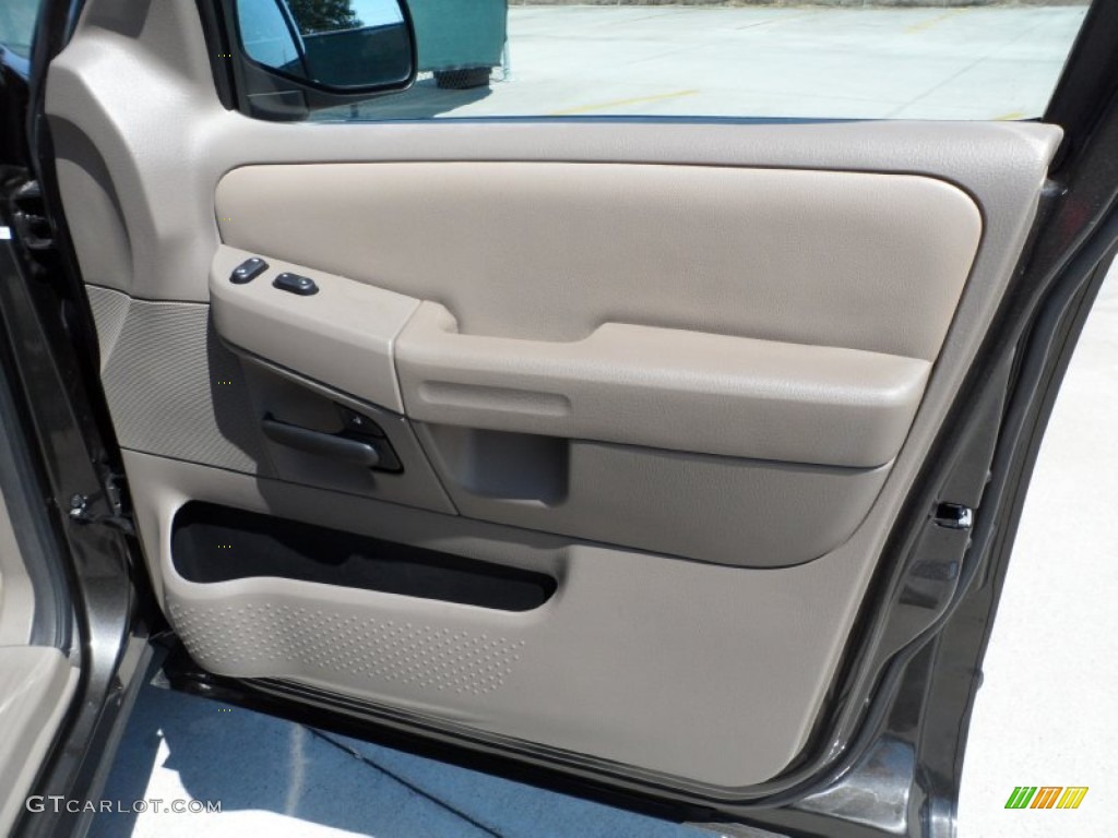 2005 Explorer XLT - Mineral Grey Metallic / Medium Parchment photo #22