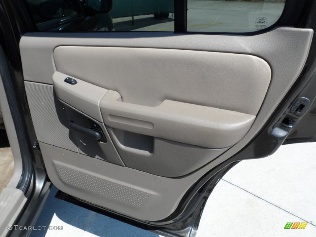 2005 Explorer XLT - Mineral Grey Metallic / Medium Parchment photo #25