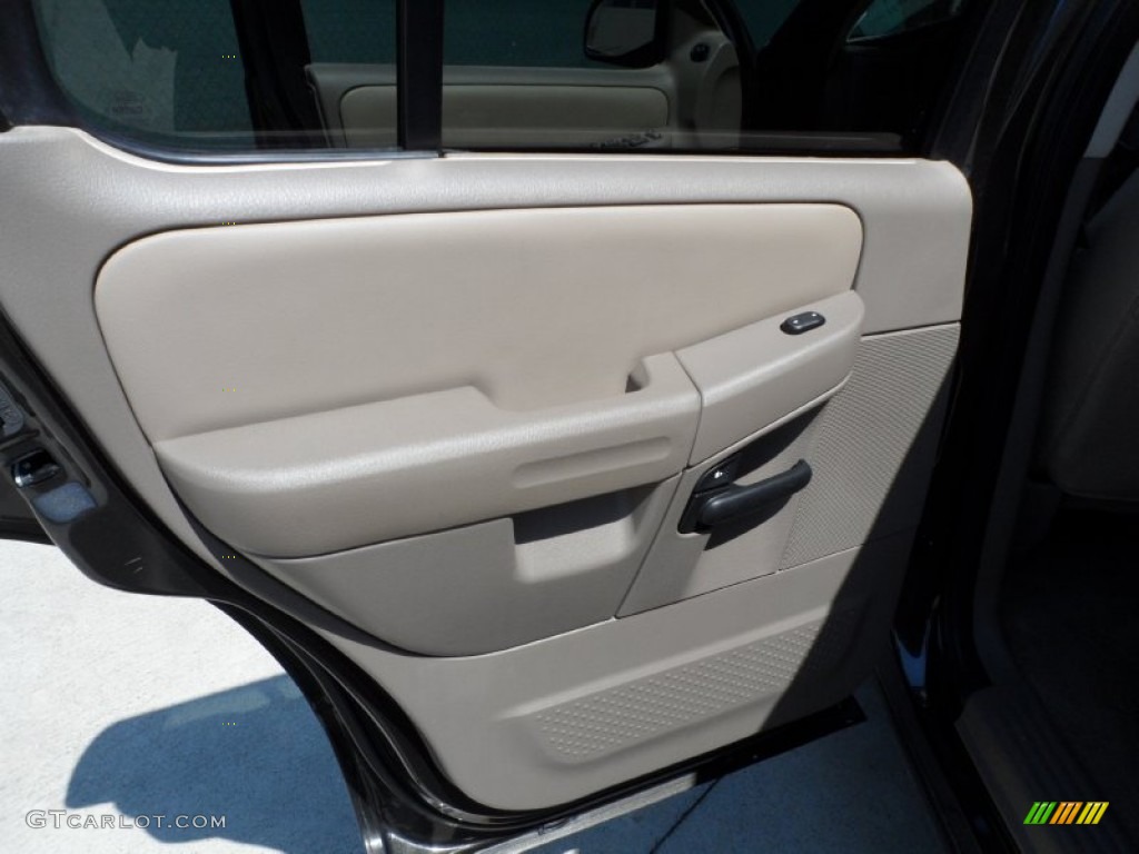 2005 Explorer XLT - Mineral Grey Metallic / Medium Parchment photo #29