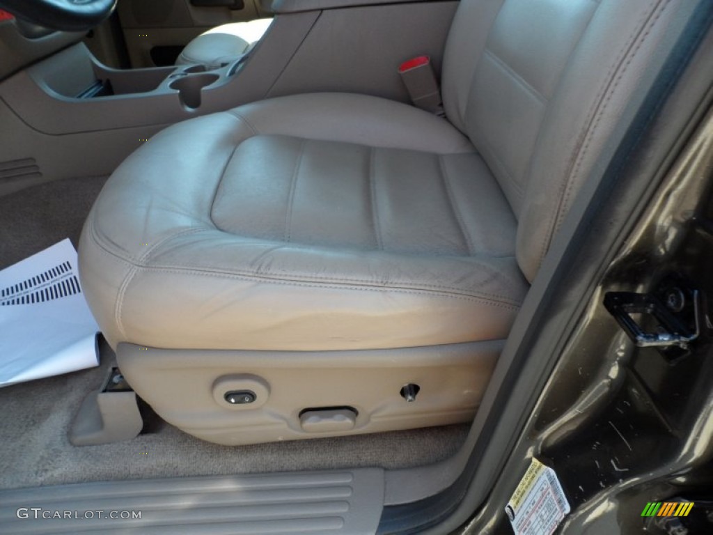 2005 Explorer XLT - Mineral Grey Metallic / Medium Parchment photo #34