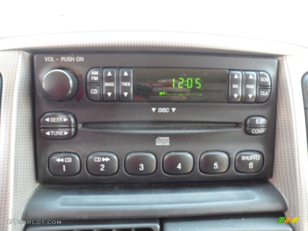 2005 Explorer XLT - Mineral Grey Metallic / Medium Parchment photo #37