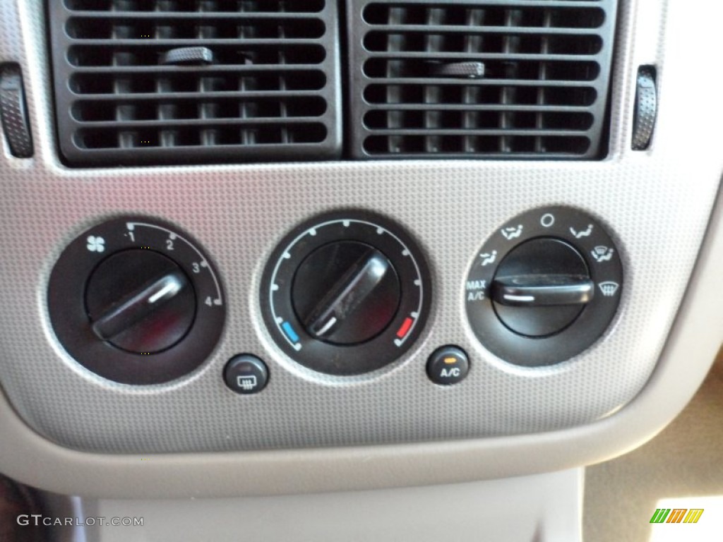 2005 Explorer XLT - Mineral Grey Metallic / Medium Parchment photo #38