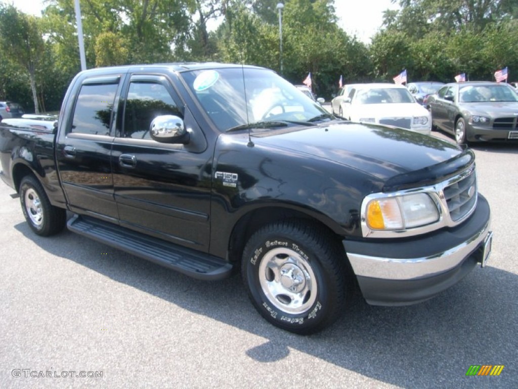2002 F150 XLT SuperCrew - Black / Dark Graphite photo #8