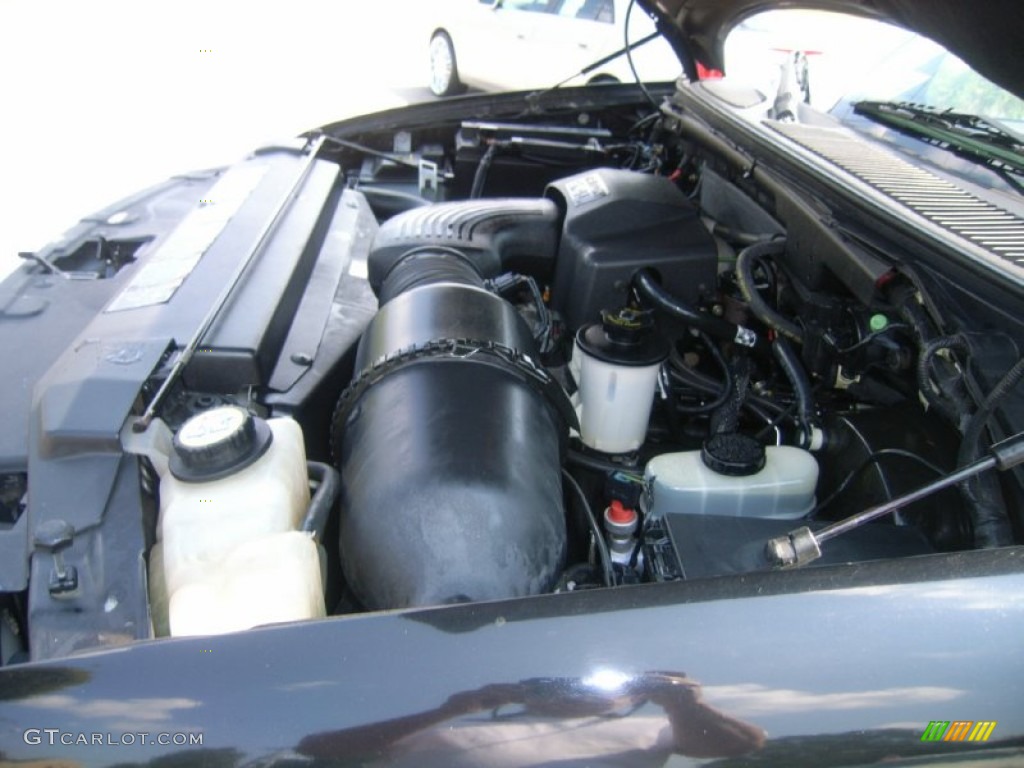 2002 Ford F150 XLT SuperCrew Engine Photos
