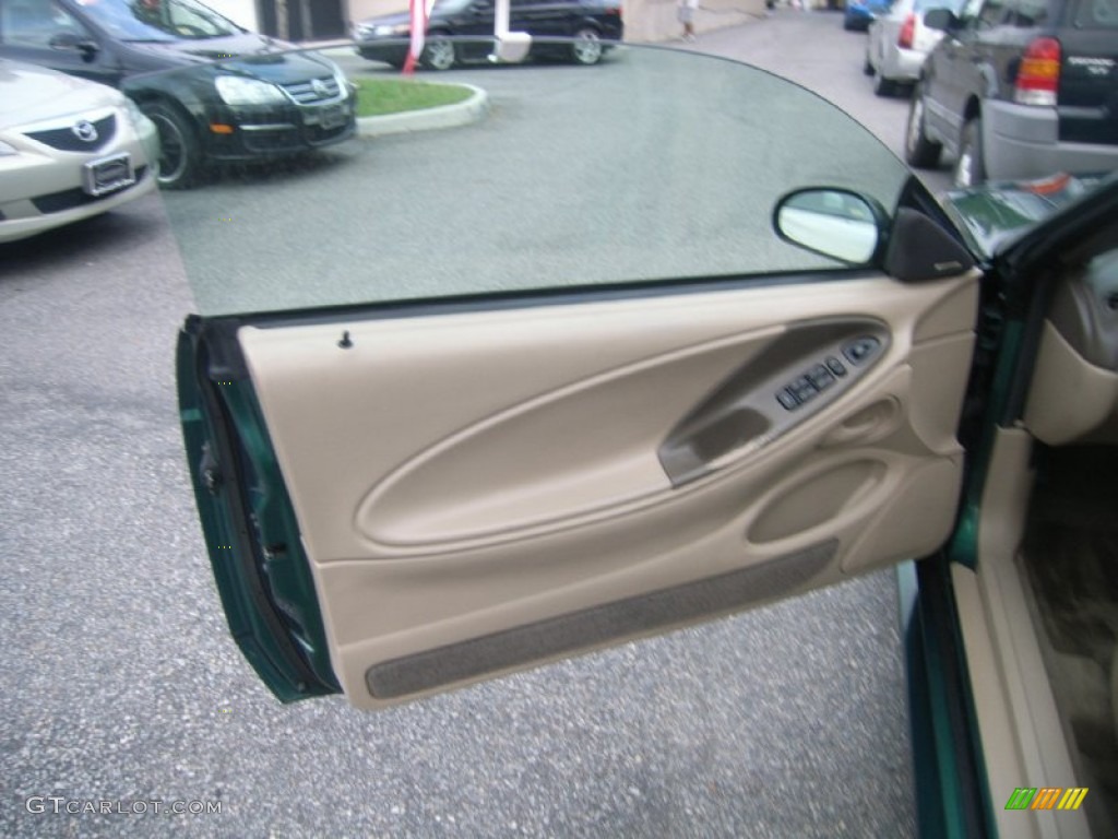 2001 Mustang GT Convertible - Electric Green Metallic / Medium Parchment photo #7